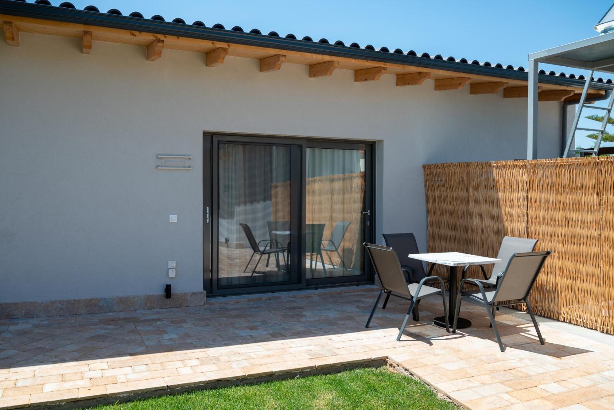 Paradise Apartments Artemida Exterior foto